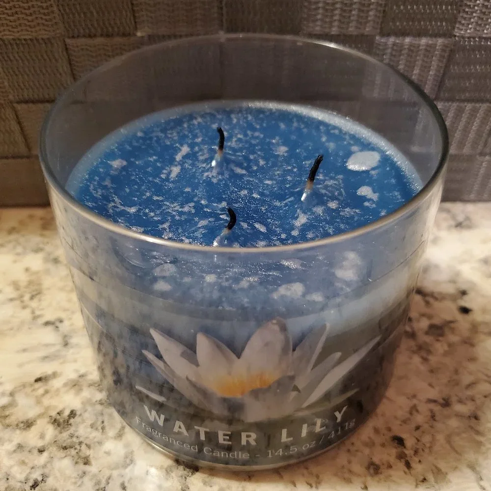 Candle Bundle - Picture 4 of 6